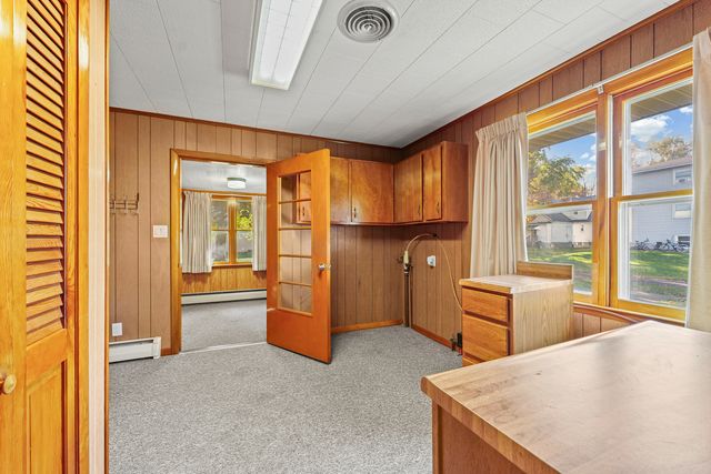 419 N MAIN Street, Farmer City, IL 61842