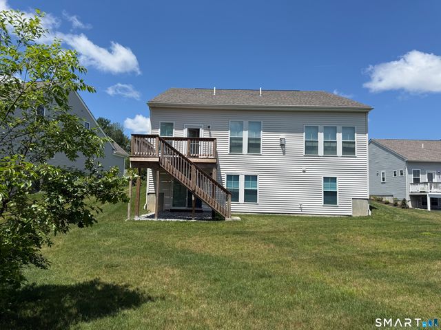 941 Mackenzie Lane 941, Oxford, CT 06478