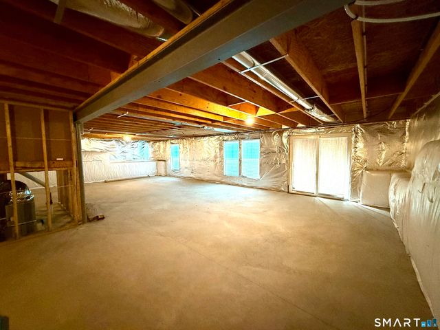 941 Mackenzie Lane 941, Oxford, CT 06478