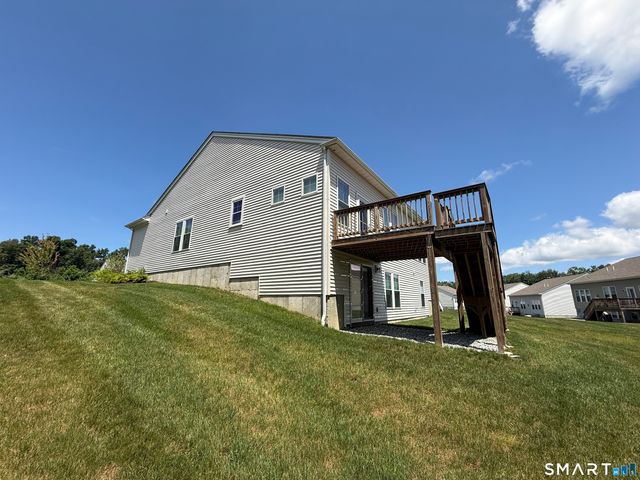 941 Mackenzie Lane 941, Oxford, CT 06478