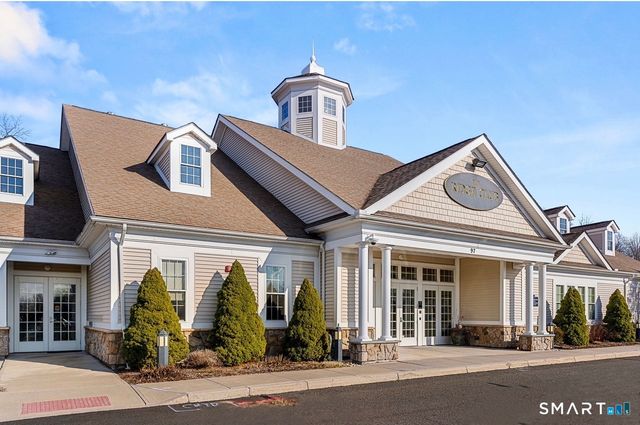 941 Mackenzie Lane 941, Oxford, CT 06478