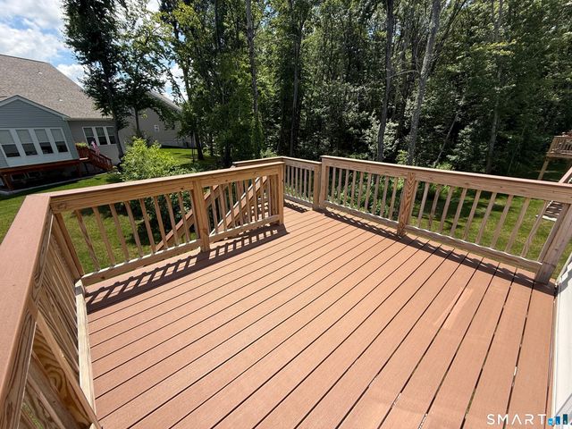 941 Mackenzie Lane 941, Oxford, CT 06478
