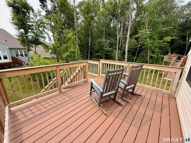 941 Mackenzie Lane 941, Oxford, CT 06478