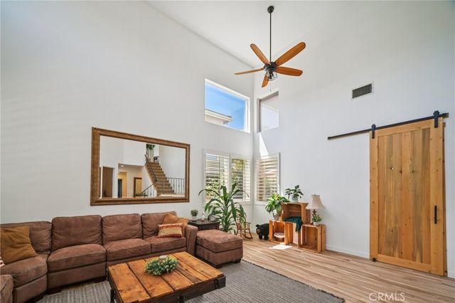 1029 Poppy Tree Place, Simi Valley, CA 93065