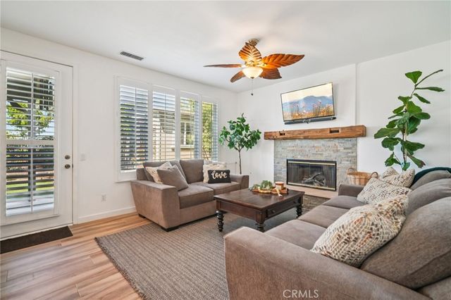 1029 Poppy Tree Place, Simi Valley, CA 93065