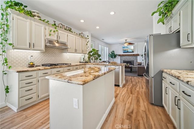 1029 Poppy Tree Place, Simi Valley, CA 93065