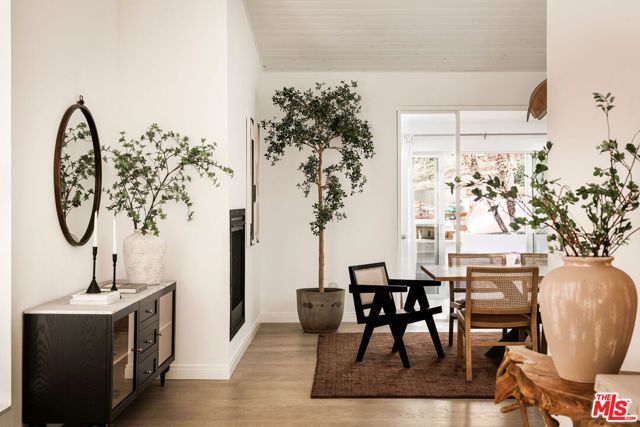 11202 Canton Drive, Studio City (los Angeles), CA 91604