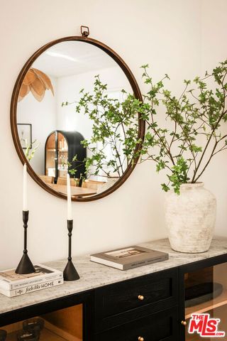 11202 Canton Drive, Studio City (los Angeles), CA 91604