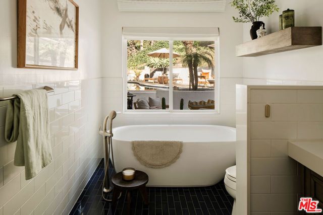 11202 Canton Drive, Studio City (los Angeles), CA 91604