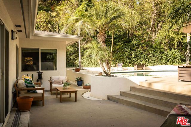 11202 Canton Drive, Studio City (los Angeles), CA 91604