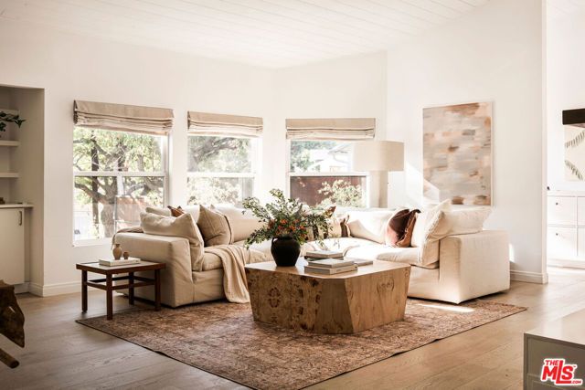 11202 Canton Drive, Studio City (los Angeles), CA 91604