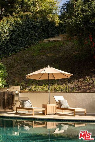 11202 Canton Drive, Studio City (los Angeles), CA 91604