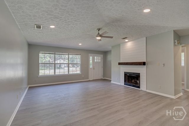 85 Eagle Nest Lane, Richmond Hill, GA 31324