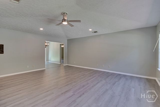 85 Eagle Nest Lane, Richmond Hill, GA 31324