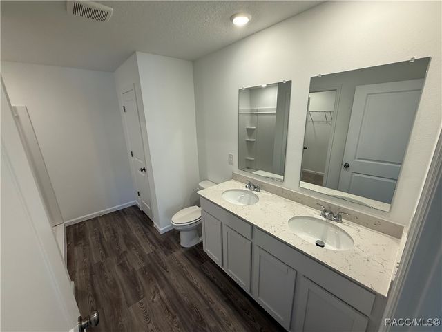 7936 N Golfview Drive, Citrus Springs, FL 34434