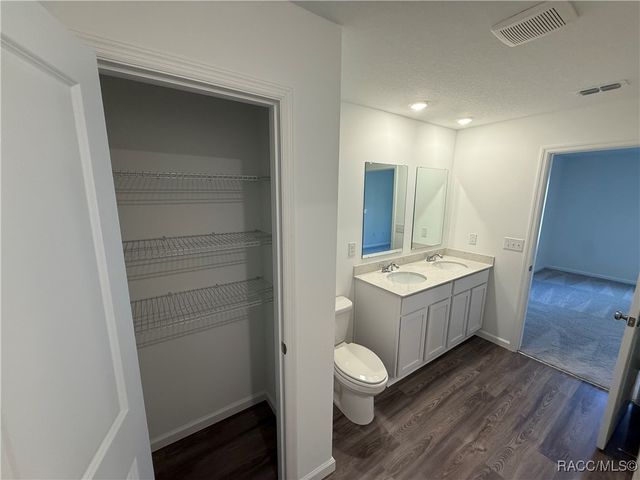 7936 N Golfview Drive, Citrus Springs, FL 34434