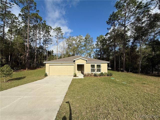 7936 N Golfview Drive, Citrus Springs, FL 34434