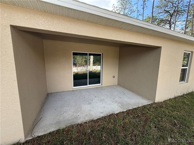 7936 N Golfview Drive, Citrus Springs, FL 34434