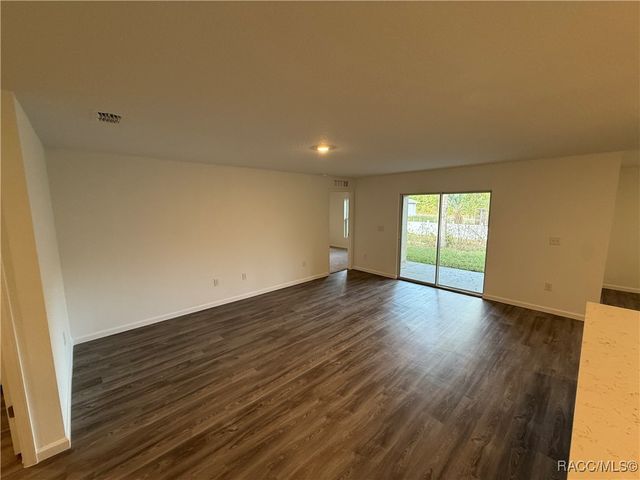 7936 N Golfview Drive, Citrus Springs, FL 34434