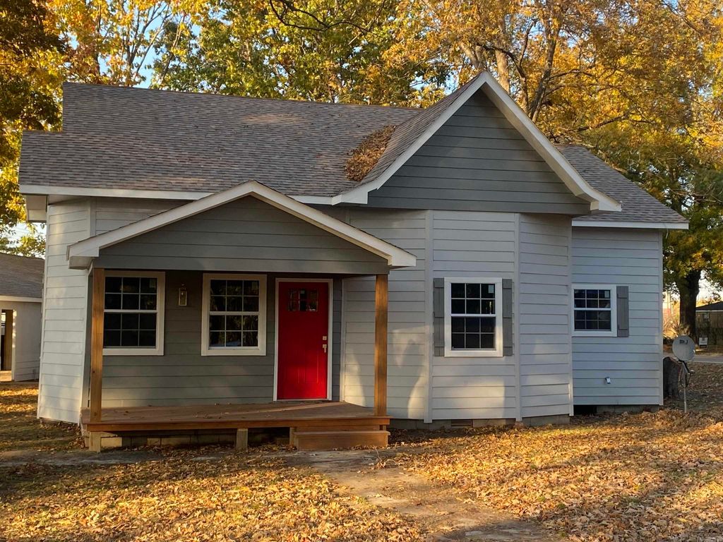 100 Coldren Street, Parkin, AR 72373