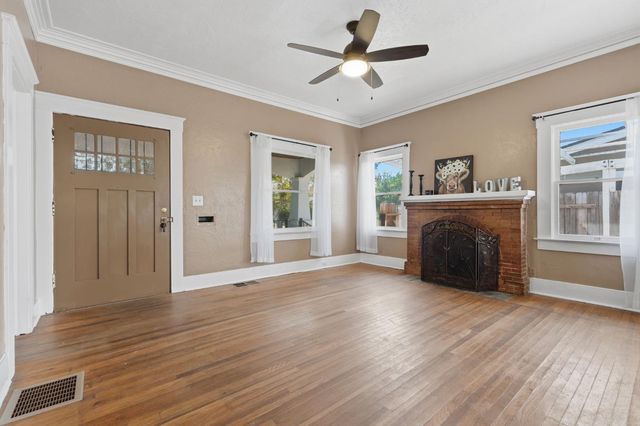 1353 N Wilson Avenue, Fresno, CA 93728