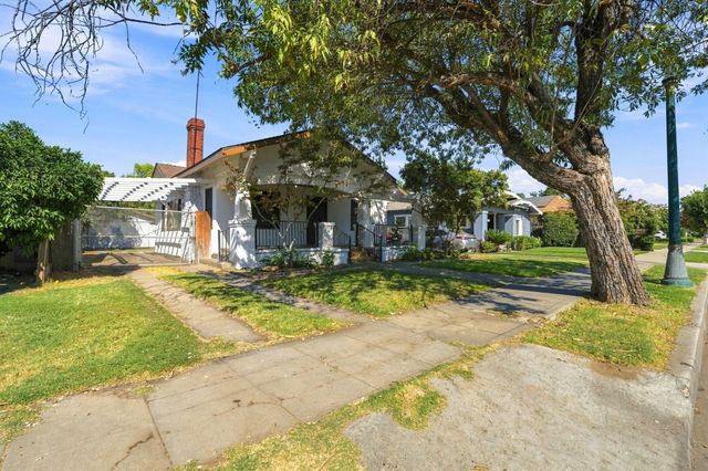 1353 N Wilson Avenue, Fresno, CA 93728