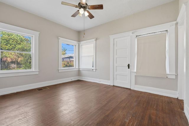 1353 N Wilson Avenue, Fresno, CA 93728