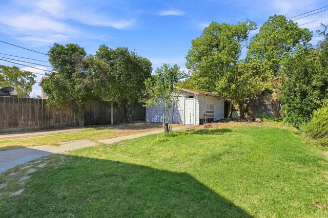 1353 N Wilson Avenue, Fresno, CA 93728