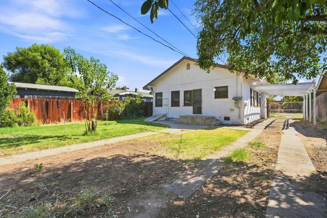 1353 N Wilson Avenue, Fresno, CA 93728