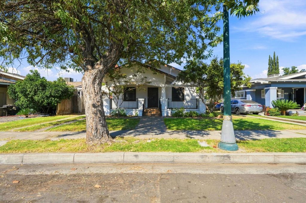 1353 N Wilson Avenue, Fresno, CA 93728