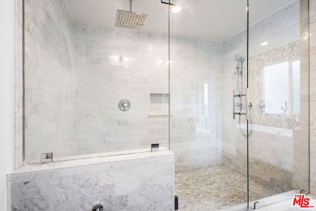 2226 Ronda Vista Drive, Los Angeles, CA 90027