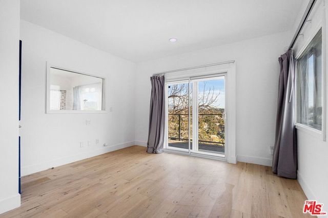 2226 Ronda Vista Drive, Los Angeles, CA 90027