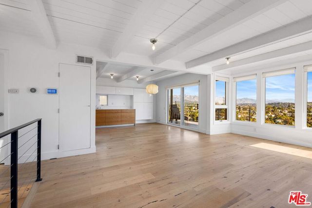 2226 Ronda Vista Drive, Los Angeles, CA 90027