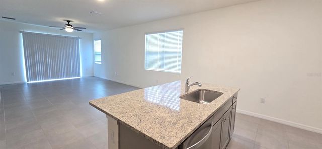 5530 NW 40TH LOOP, Ocala, FL 34482