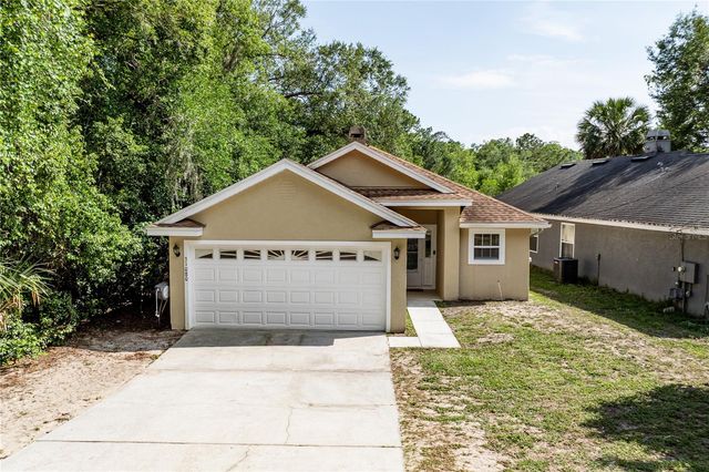 31080 LOCHMORE CIRCLE, Sorrento, FL 32776