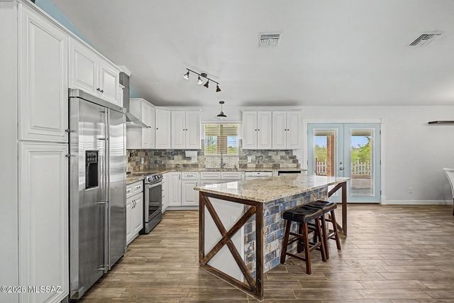 1661 W Cascabella Drive, Tucson, AZ 85737