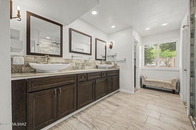 1661 W Cascabella Drive, Tucson, AZ 85737