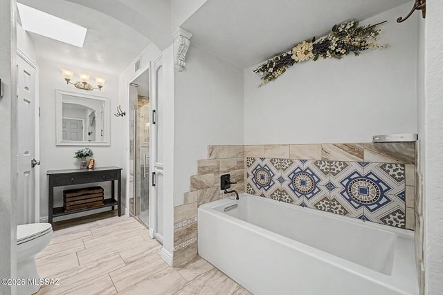 1661 W Cascabella Drive, Tucson, AZ 85737