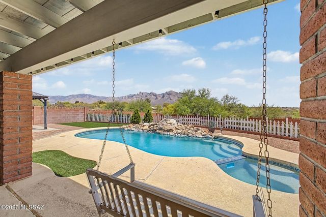 1661 W Cascabella Drive, Tucson, AZ 85737