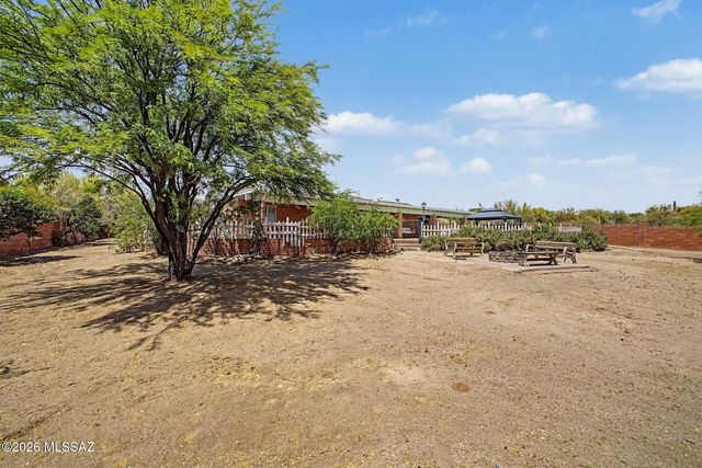 1661 W Cascabella Drive, Tucson, AZ 85737