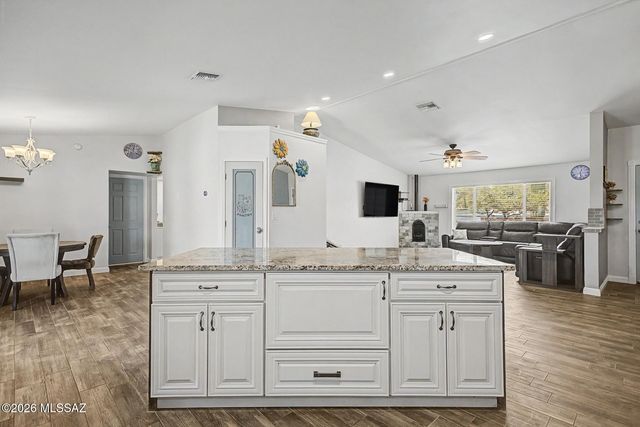 1661 W Cascabella Drive, Tucson, AZ 85737