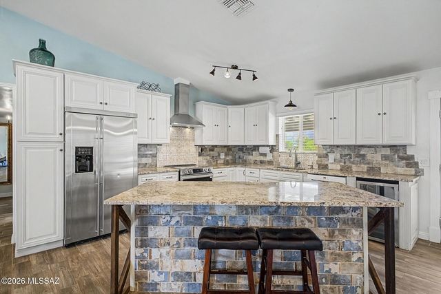 1661 W Cascabella Drive, Tucson, AZ 85737