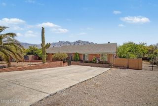 1661 W Cascabella Drive, Tucson, AZ 85737