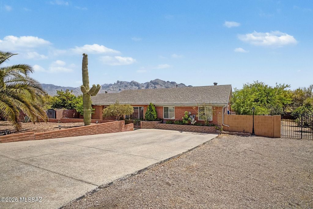 1661 W Cascabella Drive, Tucson, AZ 85737