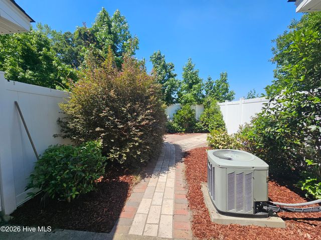 1310 Thomas Langston Road 6, Winterville, NC 28590