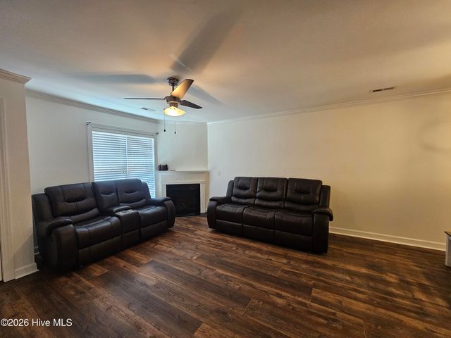 1310 Thomas Langston Road 6, Winterville, NC 28590