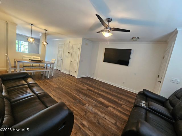 1310 Thomas Langston Road 6, Winterville, NC 28590