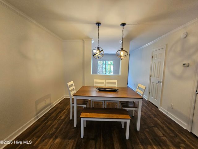 1310 Thomas Langston Road 6, Winterville, NC 28590