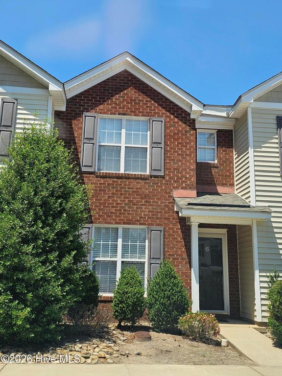 1310 Thomas Langston Road 6, Winterville, NC 28590