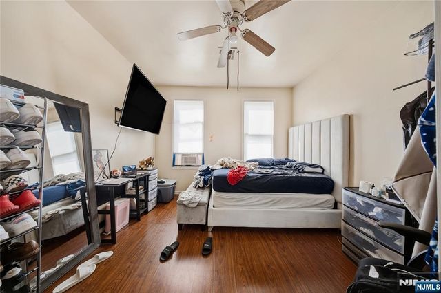 328 32nd Street, Union City, NJ 07087